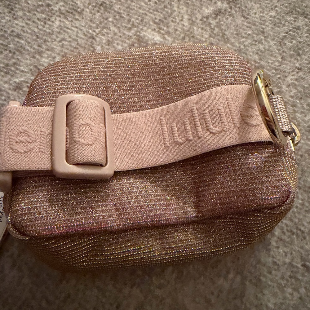 lululemon athletica Glitter Nano belt Bag nwt - Picture 8 of 9